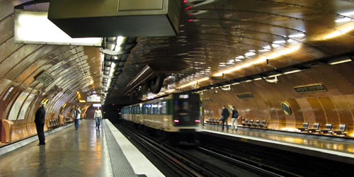 Paris Metro deviendra le premier réseau de transport d'éclairage LED du monde